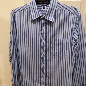 Gap shirt